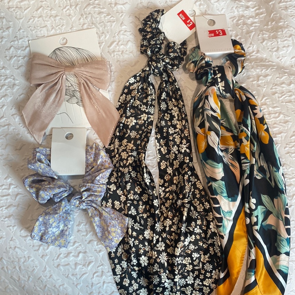✨Fancy scrunchies ✨